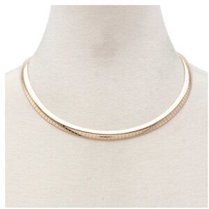 "Golden Embrace" - Elegant Gold-Colored Metal Choker Necklace